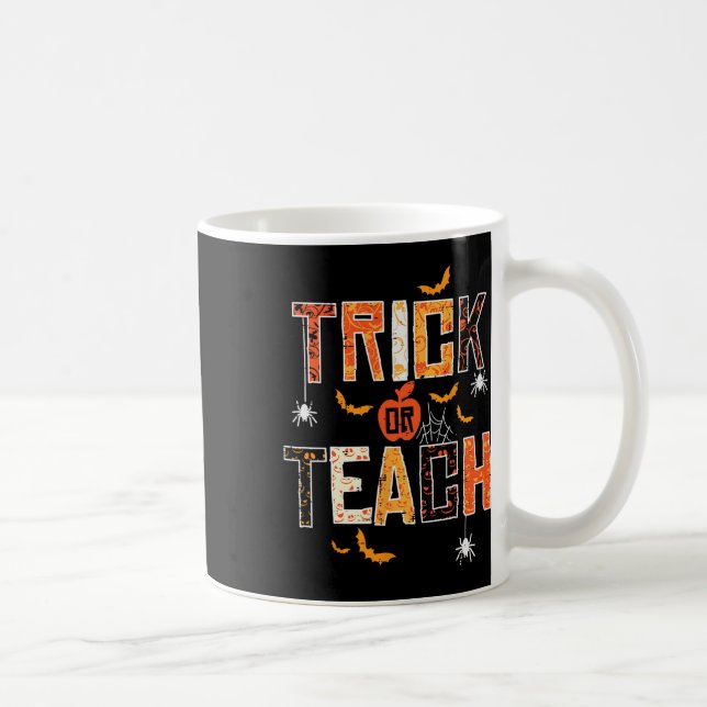 Trick oder lehren Retro Halloween Lehrerin Frauen  Kaffeetasse (Rechts)