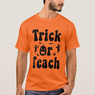 Trick oder Teach Funny Rainbow Halloween Lehrer T-Shirt