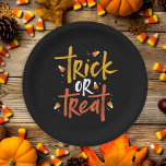 Trick oder Treat Candy Mais Halloween Pappteller<br><div class="desc">Trick oder Treat Candy Mais Halloween Paper Teller bietet lustige Pinsel und niedliche candy Mais Illustrationen.</div>