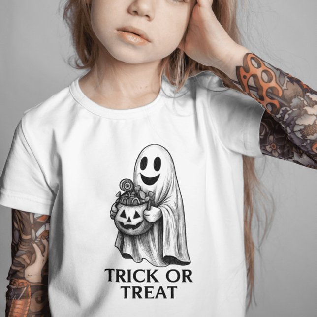 Trick oder Treat Ghost - Halloween Candy Bucket T-Shirt (Von Creator hochgeladen)