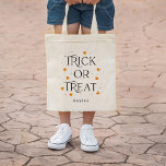 Trick oder Treat Halloween Personalisiert Tote Bag Tragetasche<br><div class="desc">Besuchen Sie berryberrysweet.com für stilvolle personalisierte Geschenke und Schreibwaren.</div>