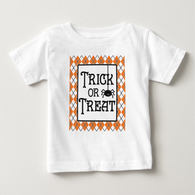 Trick oder Treat, mein 1. Halloween Baby T-shirt (Vorderseite)