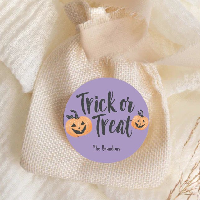 Trick oder Treat Niedliche Pumpkins Halloween Runder Aufkleber (Von Creator hochgeladen)