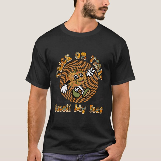 Trick oder Treat riechen meine Füße Funny Pumpkin  T-Shirt (Vorderseite)