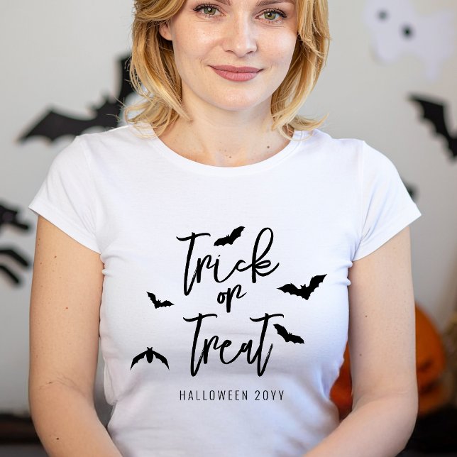 Trick oder Treatbats Typografie Halloween Jahr T-Shirt (Von Creator hochgeladen)