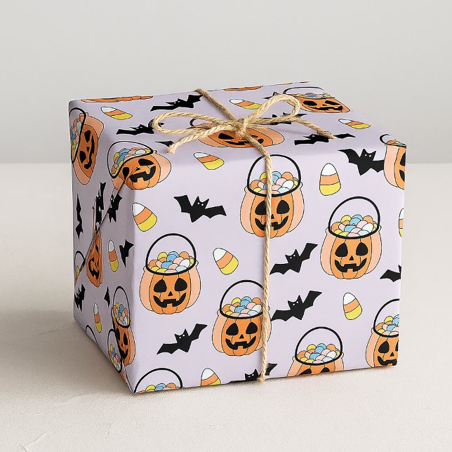 Trick oder Treff Halloween Candy & Bats Muster Geschenkpapier (Von Creator hochgeladen)