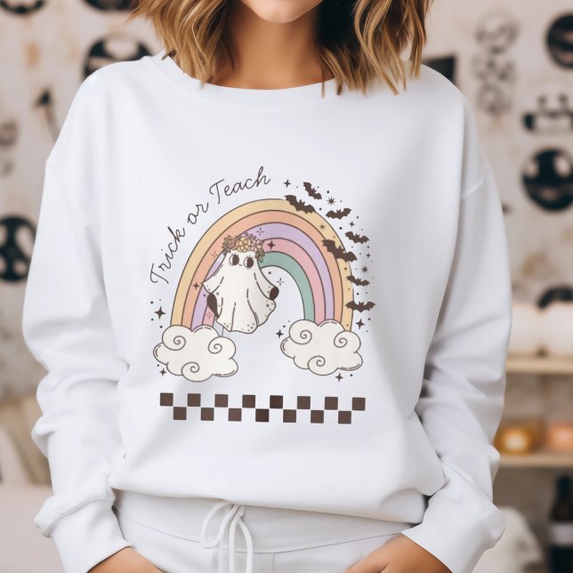 Trick of Teach Rainbow Halloween Boo Ghost Teacher Sweatshirt (Von Creator hochgeladen)