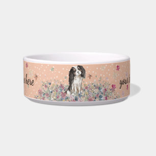Tricolor Cavalier King Charles Spaniel Hund Napf