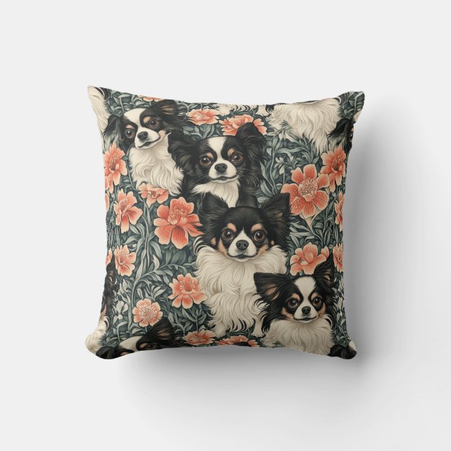 Tricolor Chihuahuas William Morris Style Floral Kissen (Vorderseite)