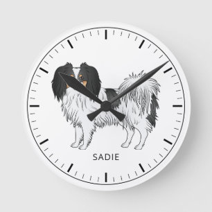 Tricolor Phalène Hund mit personalisiertem Text Runde Wanduhr