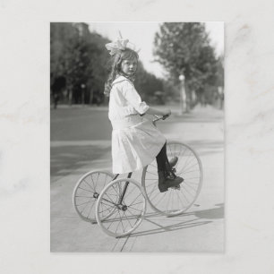 Tricycle für Mädchen, 1917 Postkarte
