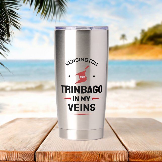 Trinbago in My Veins | Trini Pride Thermobecher (Strand (gedreht))