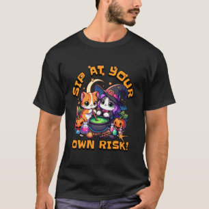 Trinke auf eigenes Risiko Süße Hexen Katzen Hallow T-Shirt
