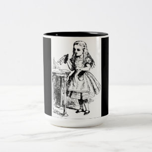 Trinke Mich Vintage-Alice-im-Wunderland-Reisebeche Zweifarbige Tasse