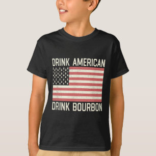 Trinken Sie amerikanische Bourbon-Flaschen Amerika T-Shirt