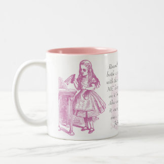 Trinken Sie mich! Alice im Wunderland-Tassen-Rosa Zweifarbige Tasse