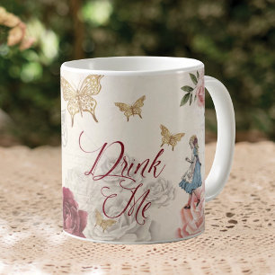 Trinken Sie mir Vintage Alice im Wunderland Collag Kaffeetasse
