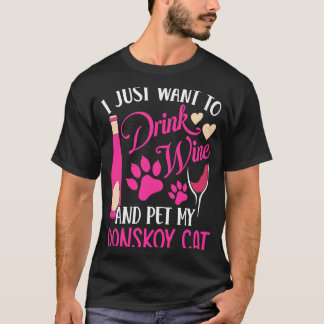 Trinken Sie Wein und Haustiere Mein Donskoy Katze  T-Shirt
