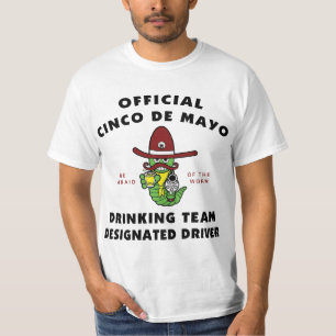 Trinkender Team-designierter Fahrer Cinco Des Mayo T-Shirt