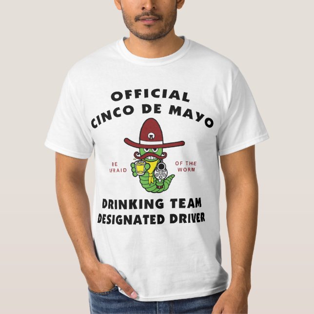 Trinkender Team-designierter Fahrer Cinco Des Mayo T-Shirt (Vorderseite)