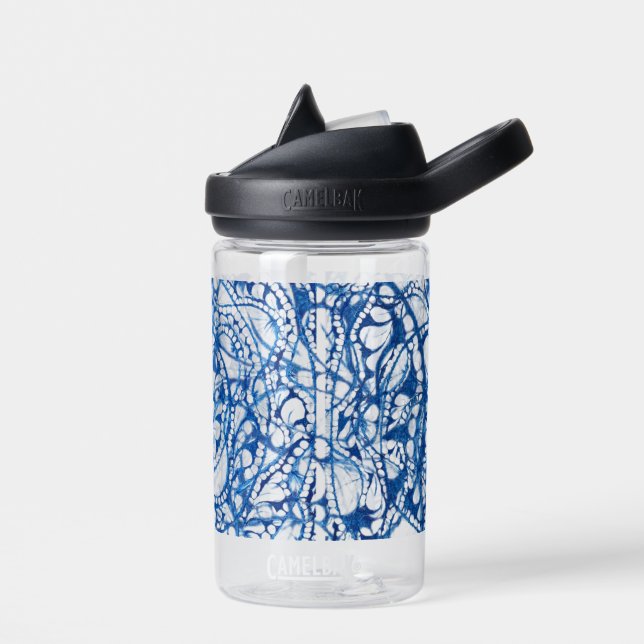 Trinkflasche aus klaren Materialien  (Links)