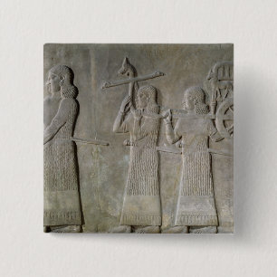 Trinkgefäße u. der königliche Chariot Button