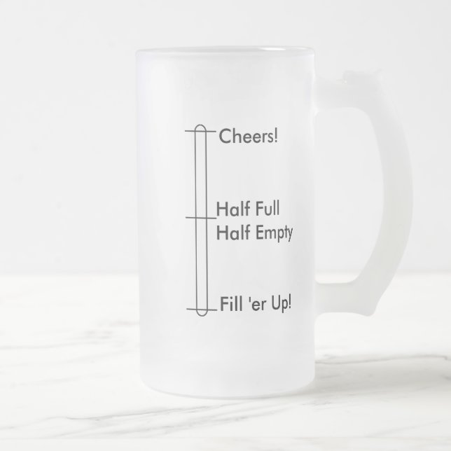 Trinkgläser. Klare Glasbier-Tassen Mattglas Bierglas (Rechts)
