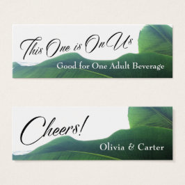 Trinkkarten mit tropischen grünen Bananen-Blätter