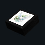Trinkkistenhalde Erinnerungskiste<br><div class="desc">Trinket Box ist in schwarzem Holz mit einer Taube Aquarellkunst gedruckt. Passen Sie dieses Objekt an oder kaufen Sie,  wie es ist. Lizenziertes Bild</div>