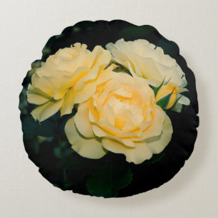 Trio der Rose Rundes Kissen