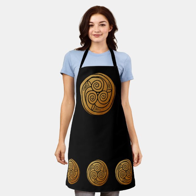 Triple Celtic Knot Swirl Mandala Schürze (Getragen)