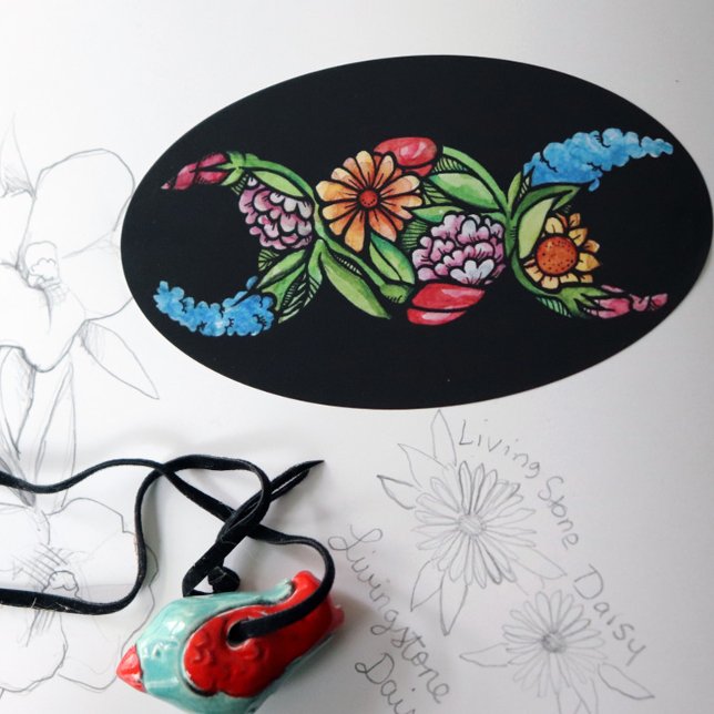 Triple Moon Symbol Bloom Ovaler Aufkleber (Von Creator hochgeladen)