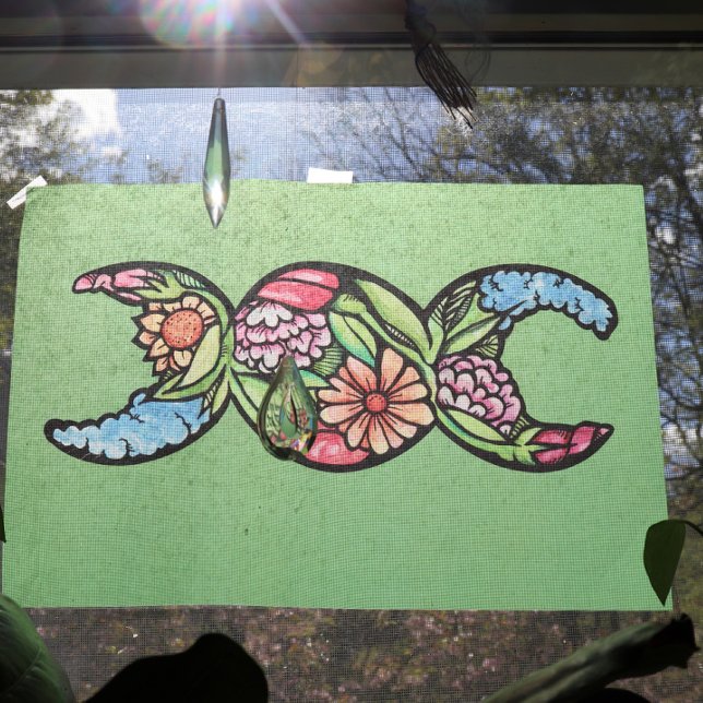 Triple Moon Symbol Bloom Seidenpapier (Von Creator hochgeladen)