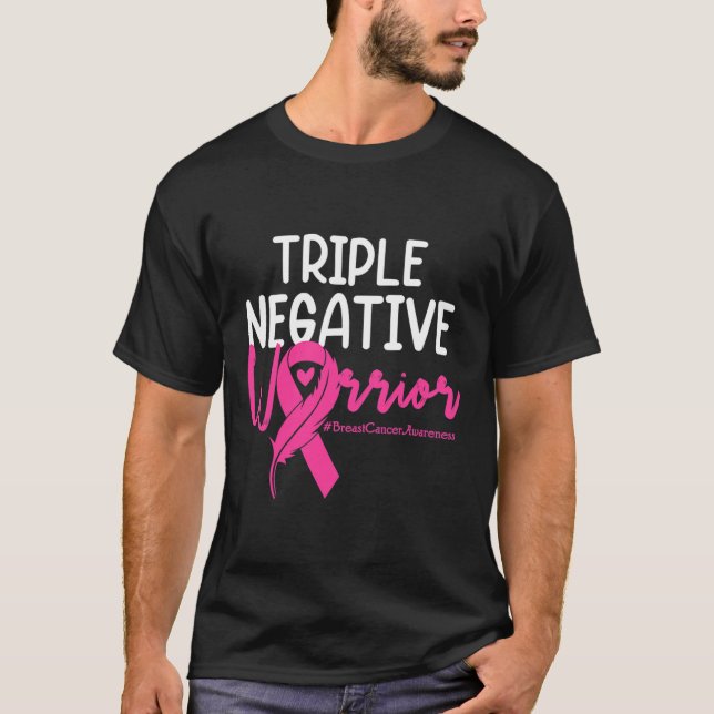 Triple Negative Krieger rosa Ribbon Brustkrebs T-Shirt (Vorderseite)
