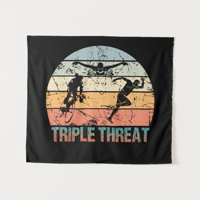 Triple Threat - Triathlet Wandteppich (Vorderseite (Horizontal))