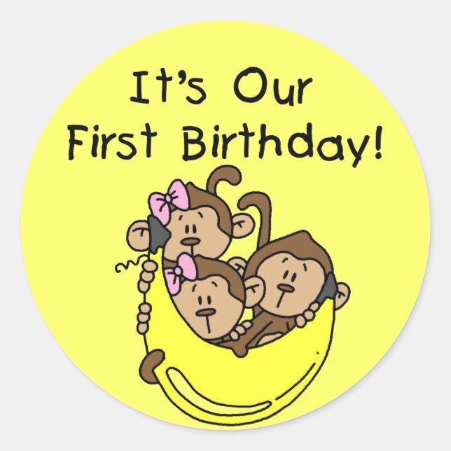 Triplets 1. - Zwei Girls One Boy Tshirts und Gesch Runder Aufkleber (Vorderseite)