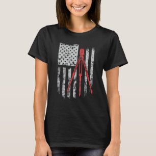 Tripod Survey Flag Amerika 4. Juli Land Surveyor T-Shirt