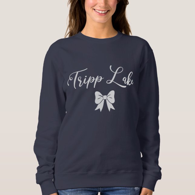 Tripp Lake Camp Bow Sweatshirt (Vorderseite)