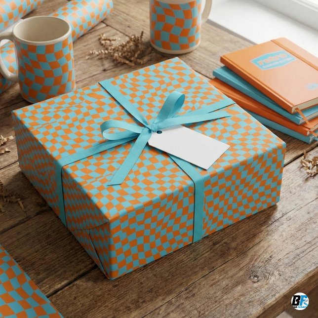 Trippy Wavy Checks | Funky 70s Optical Illusion Gi Geschenkpapier (Von Creator hochgeladen)