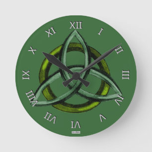 Triquetra (Grün) Runde Wanduhr
