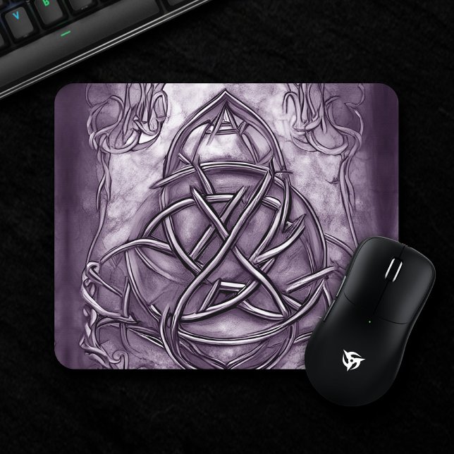 Triquetra Trinity Knot Lavender Lila Imitate Metal Mousepad (Von Creator hochgeladen)
