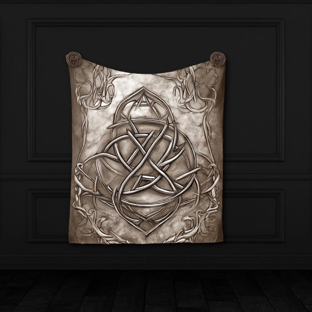 Triquetra Trinity Knot Sepia Imitats Metallic Tin Fleecedecke (Von Creator hochgeladen)