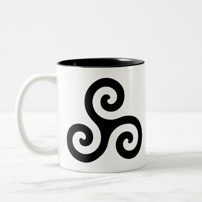 Triskele Symbol Zweifarbige Tasse (Links)