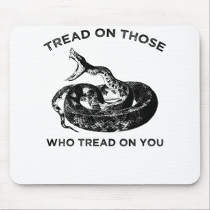 Tritt auf die, die dich betreten mousepad