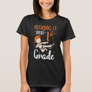 Tritt es 1. Klasse Tae-Kwon-Do-Mädchen Karate zuer T-Shirt