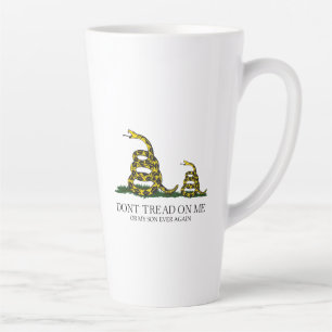 Tritt nicht auf mich oder meinen Sohn Gadsden-Flag Milchtasse