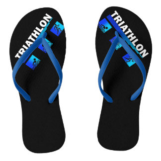 Triumph des Triathlon: Fahren Sie durch das Schwim Flip Flops