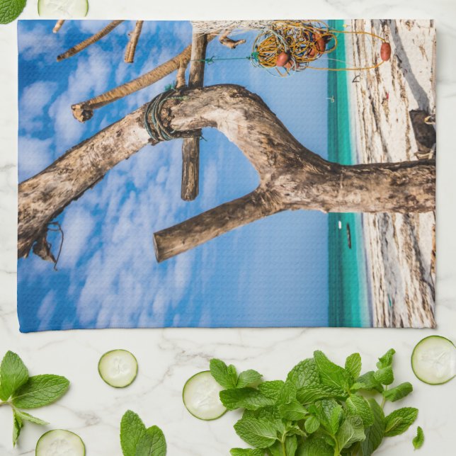 Trocknen der Netze am Strand Geschirrtuch (Gefaltet)