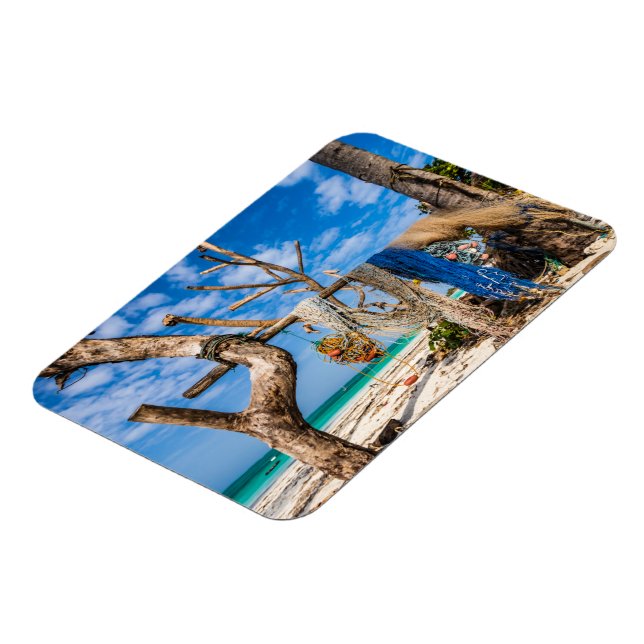 Trocknen der Netze am Strand Magnet (Linke Seite)