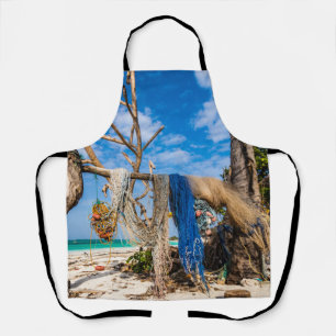 Trocknen der Netze am Strand Schürze